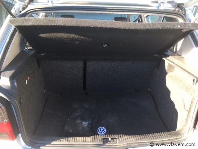 Personenauto - afbeelding 4 van  17