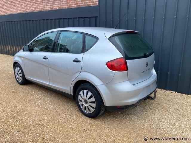 Personenauto - afbeelding 7 van  13