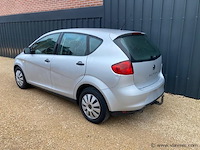 Personenauto - afbeelding 7 van  13