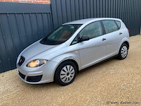 Personenauto - afbeelding 8 van  13