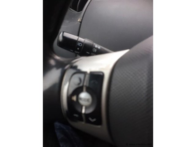 Personenauto - afbeelding 12 van  12