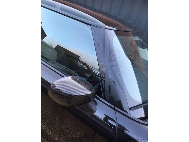 Personenauto - afbeelding 9 van  28