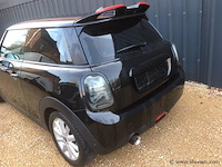 Personenauto - afbeelding 17 van  28