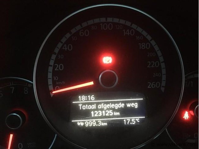 Personenauto - afbeelding 3 van  16