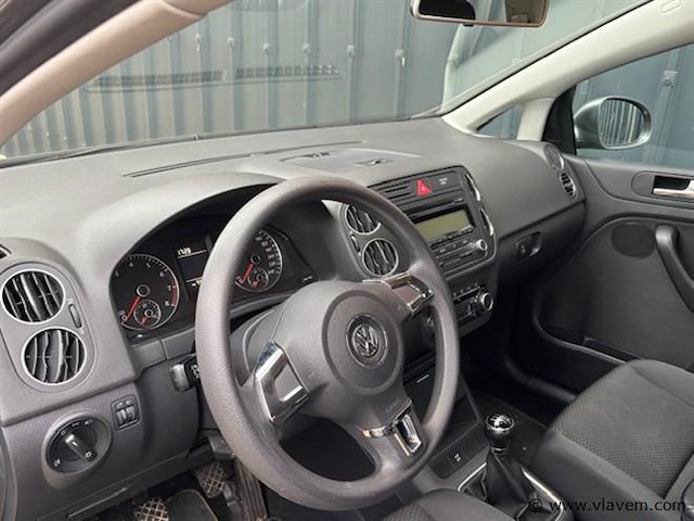 Personenauto - afbeelding 17 van  18