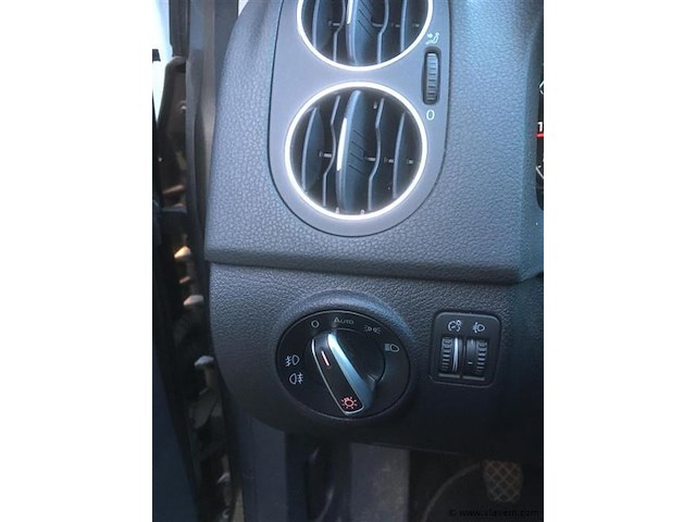 Personenauto - afbeelding 2 van  20