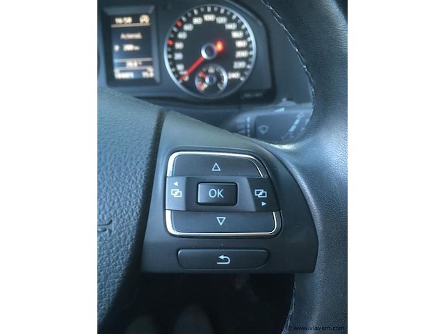 Personenauto - afbeelding 7 van  20