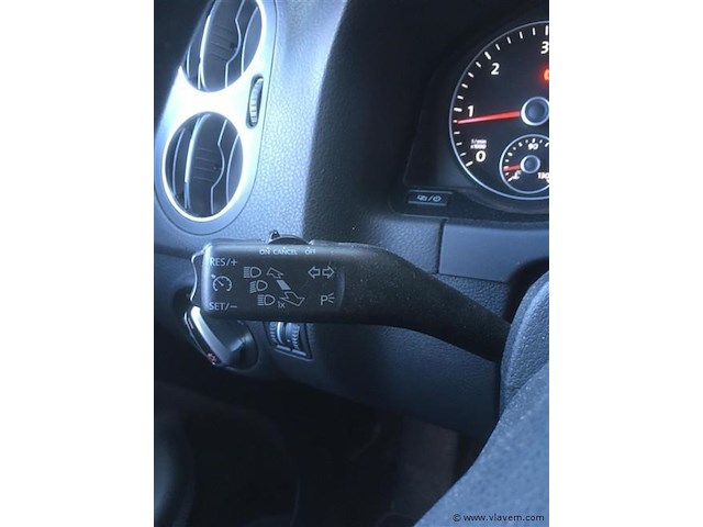 Personenauto - afbeelding 9 van  20