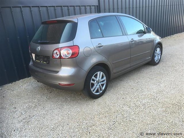 Personenauto - afbeelding 12 van  20