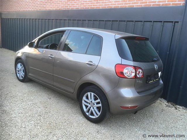 Personenauto - afbeelding 15 van  20