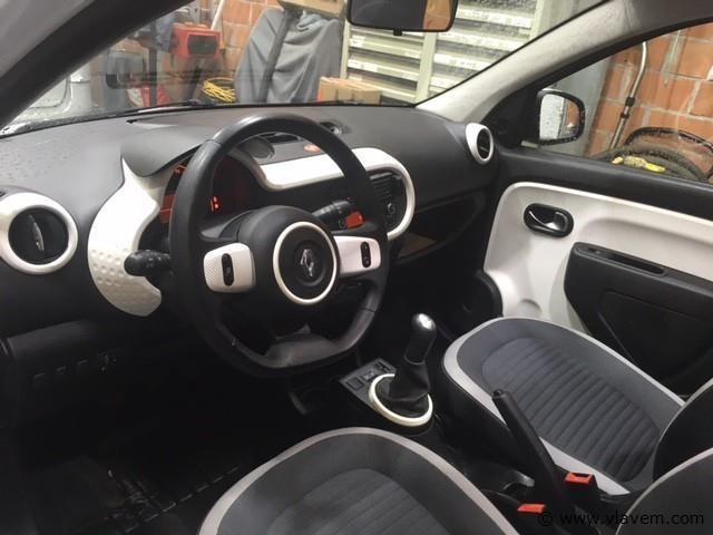 Personenauto - afbeelding 2 van  15