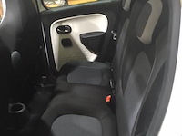 Personenauto - afbeelding 4 van  15