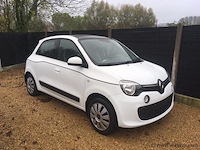 Personenauto - afbeelding 9 van  15