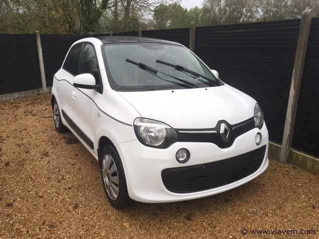 Personenauto - afbeelding 10 van  15