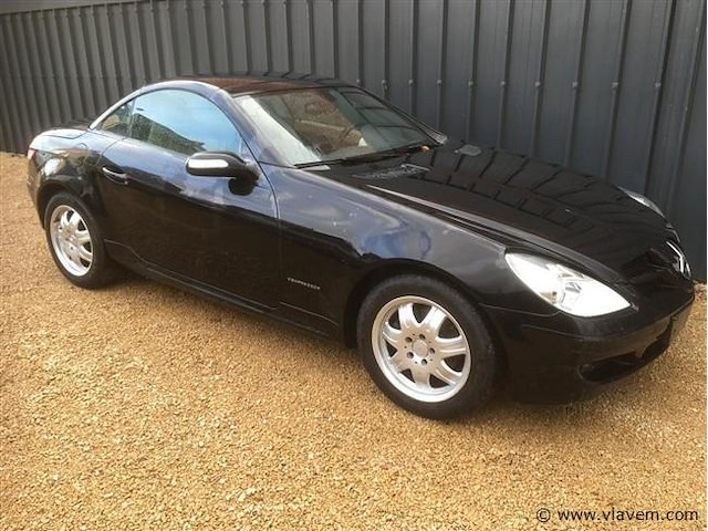 Personenauto - afbeelding 10 van  22