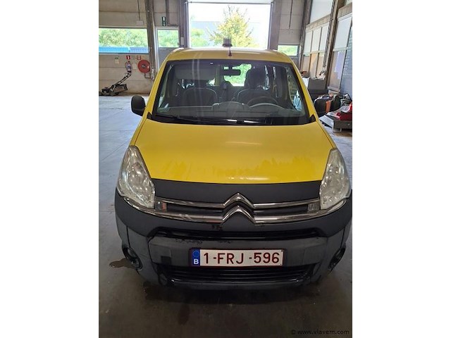 Personenauto - afbeelding 3 van  9