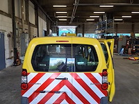 Personenauto - afbeelding 4 van  9