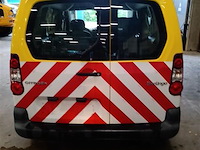 Personenauto - afbeelding 4 van  9