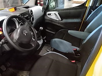 Personenauto - afbeelding 5 van  9