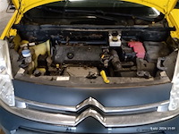 Personenauto - afbeelding 7 van  9