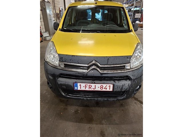 Personenauto - afbeelding 3 van  8