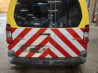 Personenauto - afbeelding 4 van  8