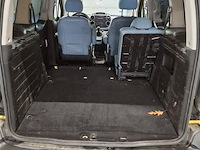 Personenauto - afbeelding 5 van  8