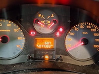 Personenauto - afbeelding 8 van  8