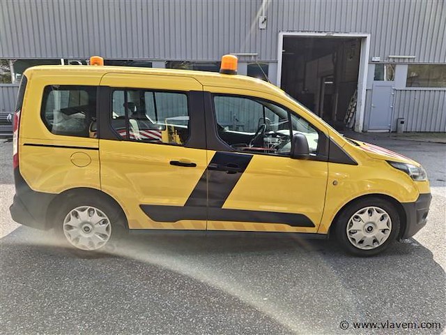 Personenauto - afbeelding 2 van  8