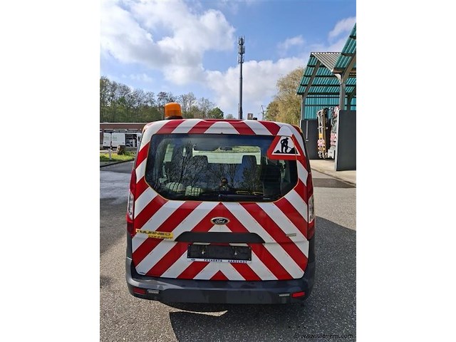 Personenauto - afbeelding 4 van  8