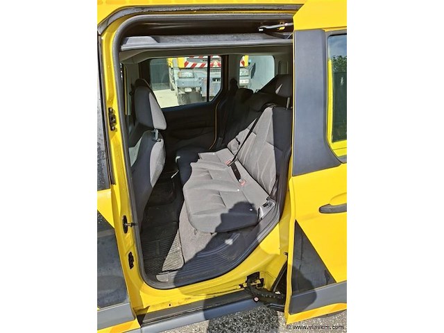 Personenauto - afbeelding 6 van  8