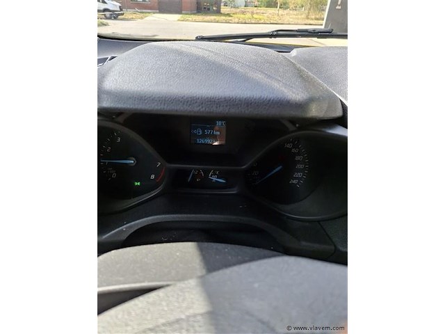 Personenauto - afbeelding 8 van  8