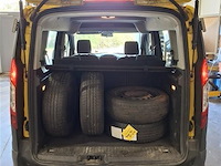 Personenauto - afbeelding 5 van  8