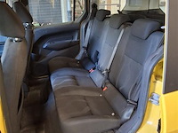 Personenauto - afbeelding 6 van  8