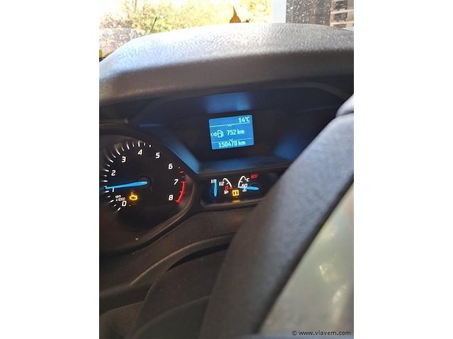 Personenauto - afbeelding 8 van  8