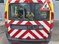 Personenauto - afbeelding 4 van  9