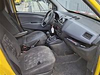 Personenauto - afbeelding 7 van  9