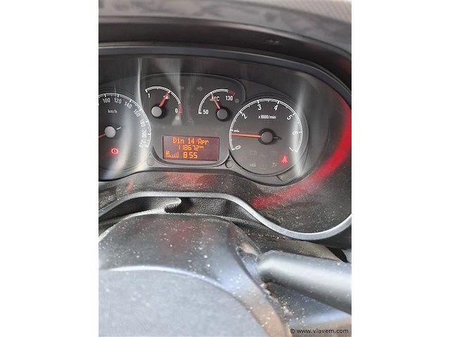 Personenauto - afbeelding 7 van  7