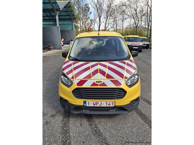 Personenauto - afbeelding 3 van  8