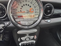 Personenauto - afbeelding 3 van  13