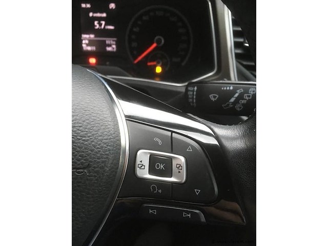 Personenauto - afbeelding 3 van  18