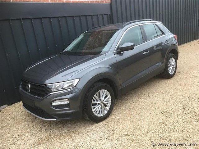 Personenauto - afbeelding 1 van  18