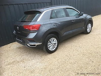 Personenauto - afbeelding 12 van  18