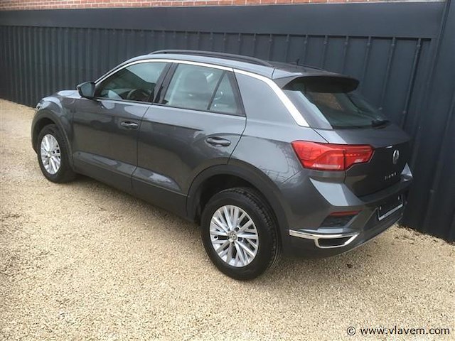 Personenauto - afbeelding 13 van  18