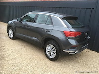 Personenauto - afbeelding 13 van  18