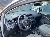 Personenauto - afbeelding 4 van  12