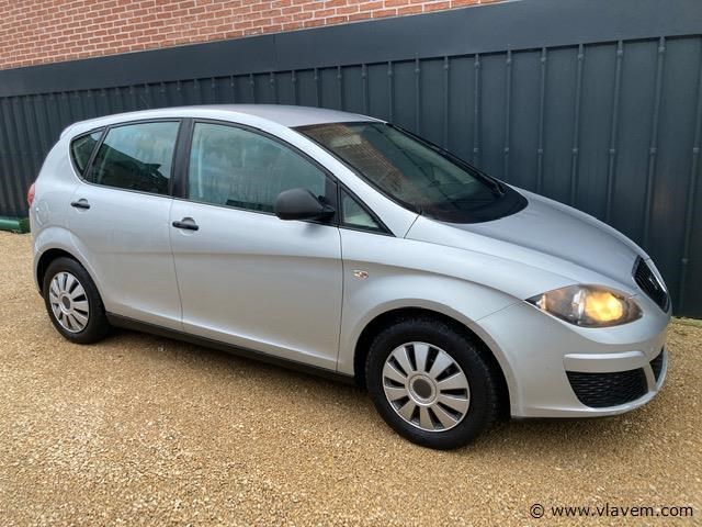 Personenauto - afbeelding 5 van  12