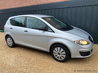 Personenauto - afbeelding 5 van  12