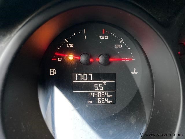 Personenauto - afbeelding 10 van  12