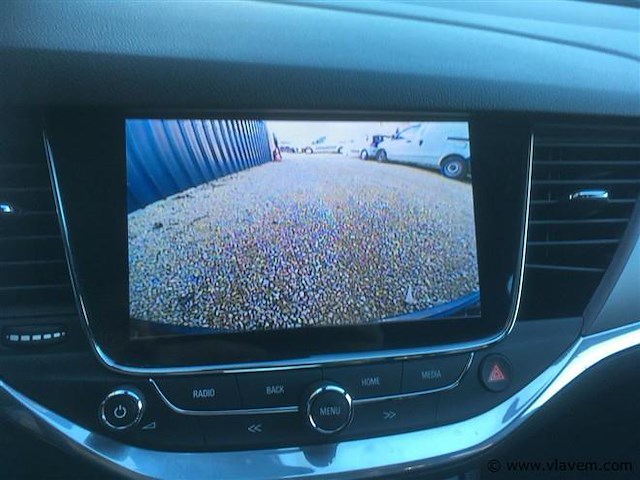 Personenauto - afbeelding 15 van  17